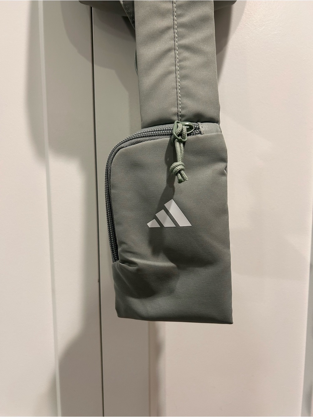 Adidas Essentials 3 Sling Crossbody Bag - Picture 4 of 6